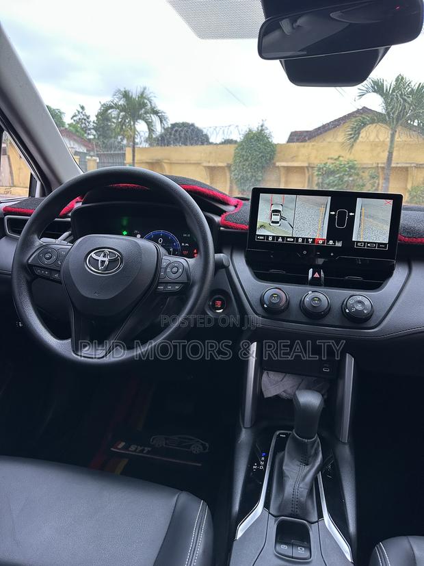 New Toyota Corolla Cross XLE AWD 2023 White