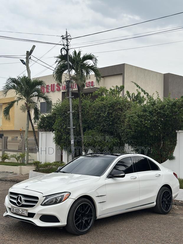 Mercedes-Benz C300 Luxury 4Matic Sedan AWD (2.0L 4cyl 7A) 2016 White