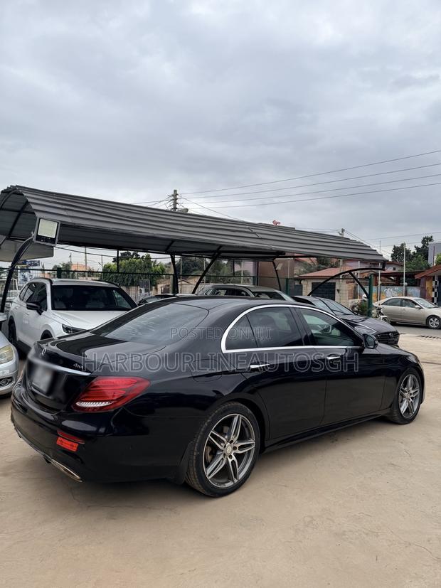 Mercedes-Benz E300 4Matic AWD Sedan (2.0L 4cyl 9A) 2017 Black