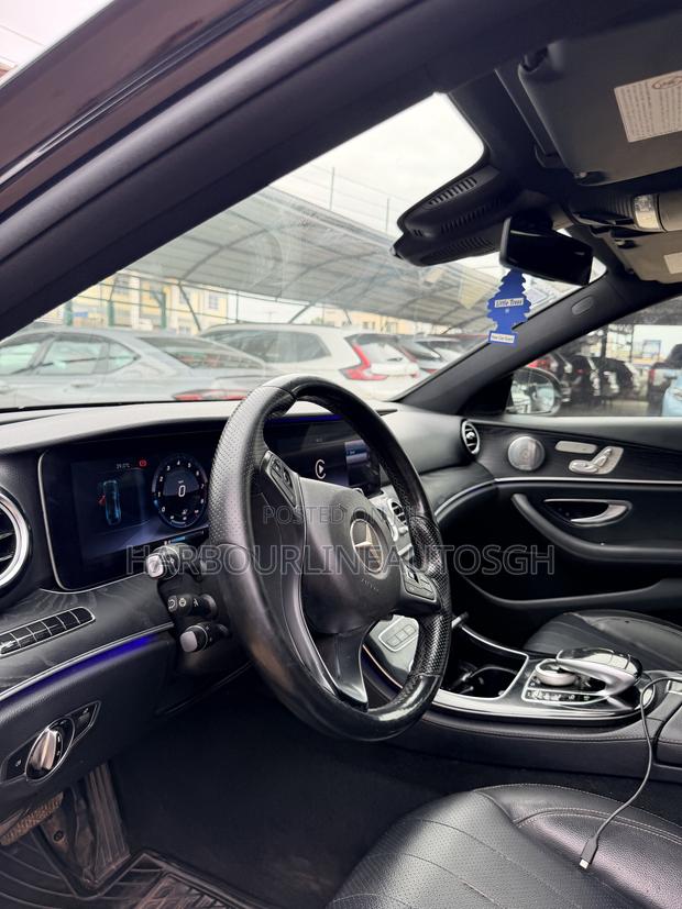 Mercedes-Benz E300 4Matic AWD Sedan (2.0L 4cyl 9A) 2017 Black