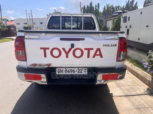 Toyota Hilux Revo Double Cab Deisel 2.8 AWD 2022 White