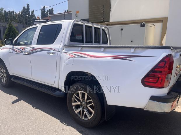 Toyota Hilux Revo Double Cab Deisel 2.8 AWD 2022 White