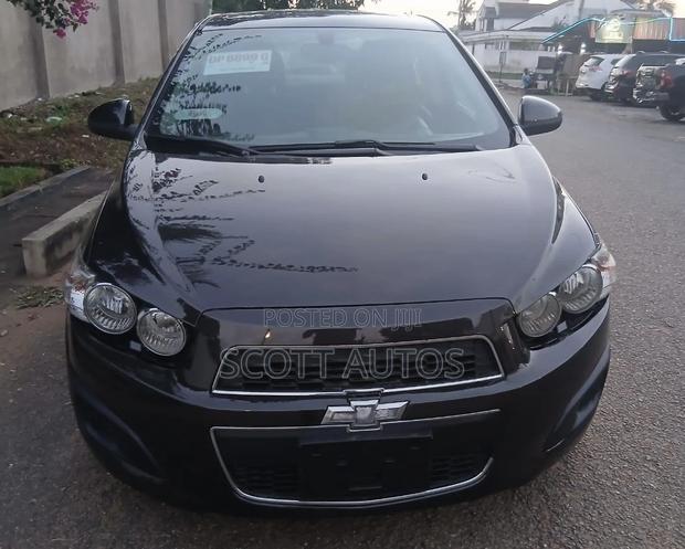 Chevrolet Sonic LT 2016 Black