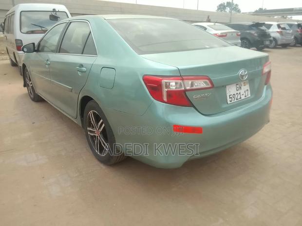 Toyota Camry SE 4dr Sedan (2.5L 4cyl 6A) 2014 Green