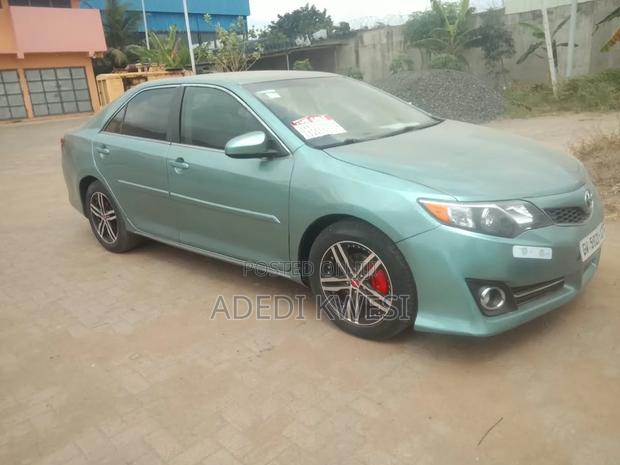 Toyota Camry SE 4dr Sedan (2.5L 4cyl 6A) 2014 Green