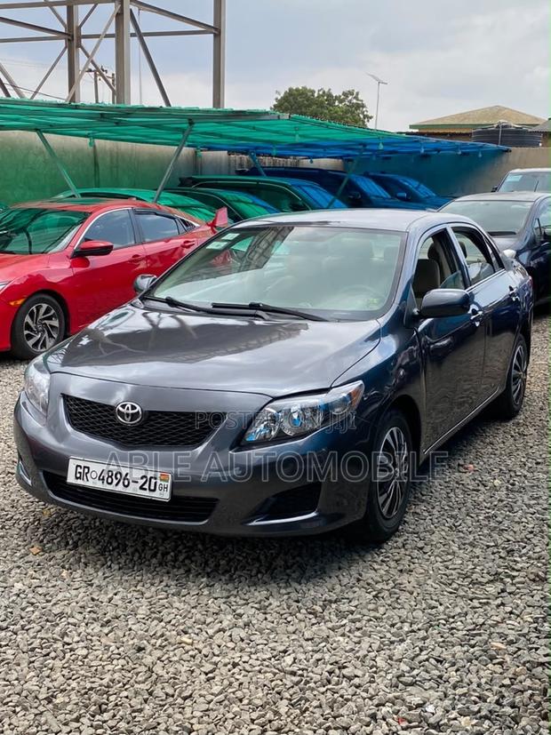 Toyota Corolla LE 4dr Sedan (1.8L 4cyl 4A) 2010 Gray