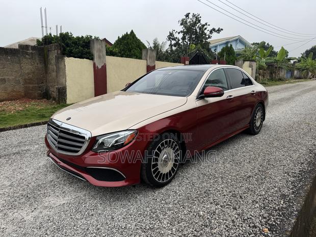Mercedes-Benz E300 2019 Red