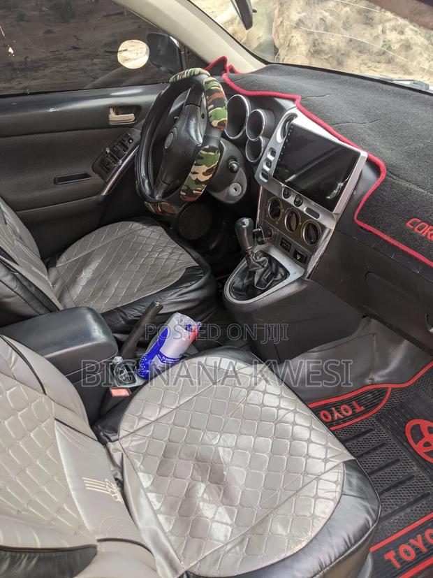 Toyota Matrix Hatchback FWD (1.8L 4cyl 5M) 2009 Silver