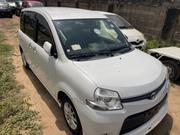 Toyota Sienta 1.5 FWD 2013 White for sale