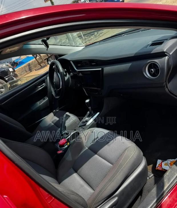 Toyota Corolla 2019 Red
