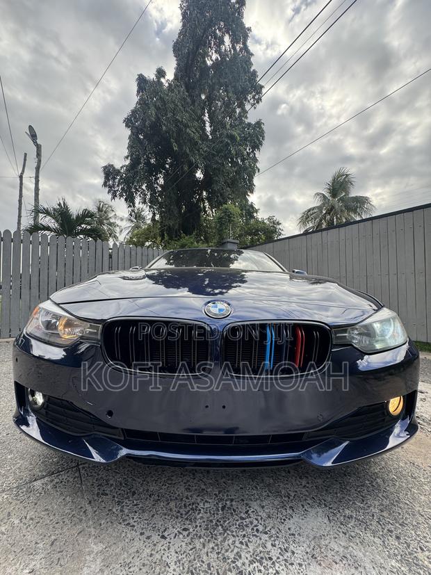 BMW 320i Sedan RWD 2015 Blue