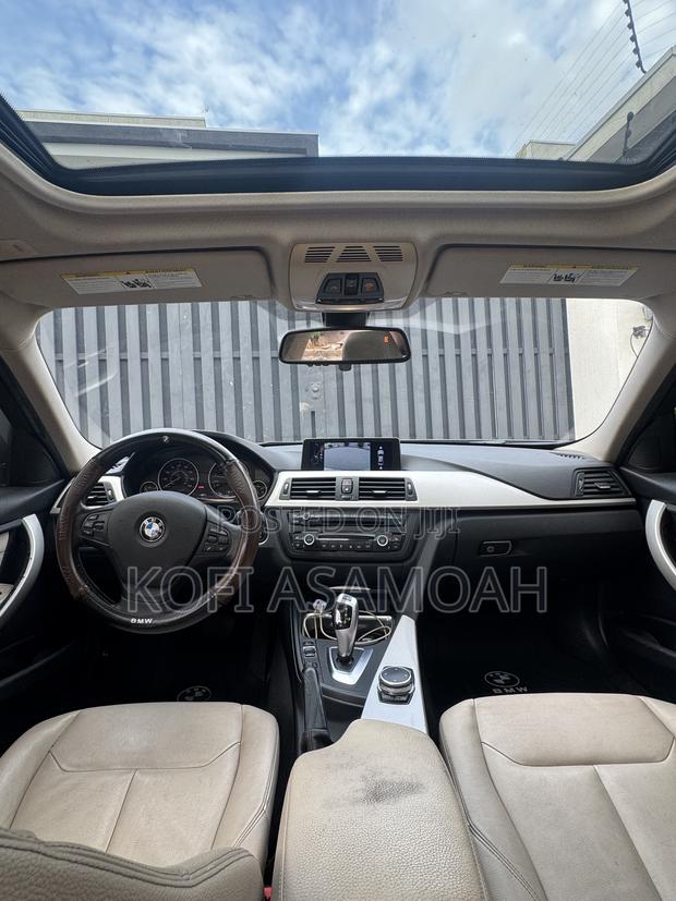 BMW 320i Sedan RWD 2015 Blue