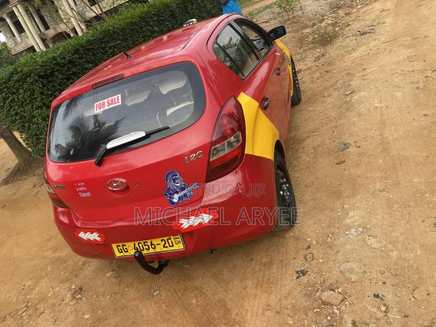 Hyundai i20 2010 Red