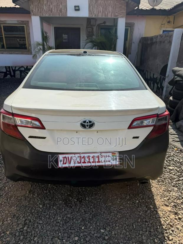 Toyota Camry 2014 Gray