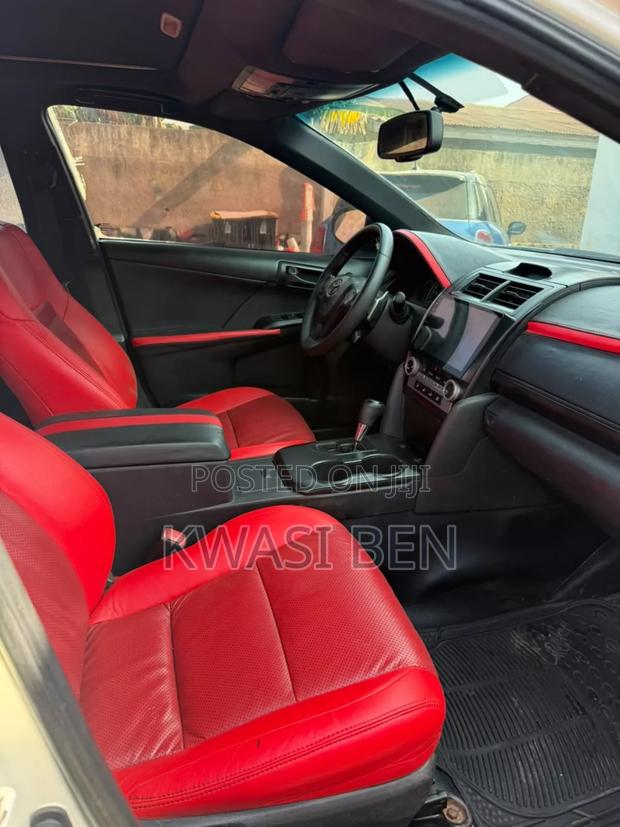 Toyota Camry 2014 Gray