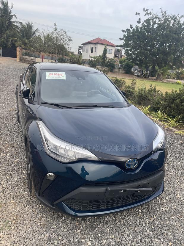 Toyota C-HR 2023 Blue
