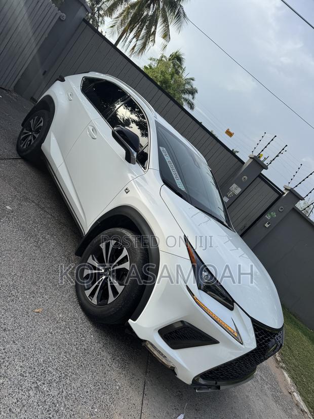 Lexus NX 300 AWD 2021 White