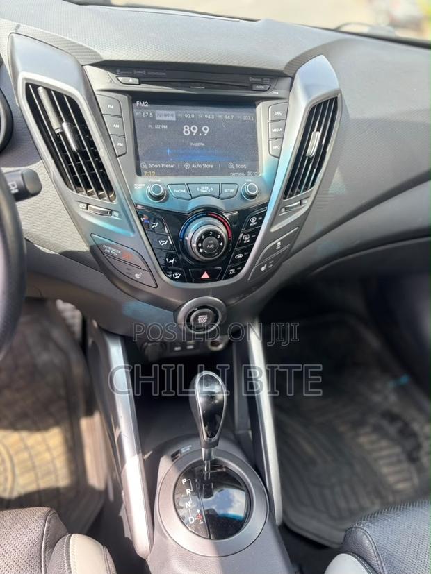 Hyundai Veloster 2015 Orange