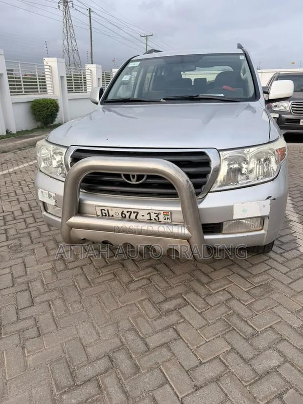 Toyota Land Cruiser 2013 Silver