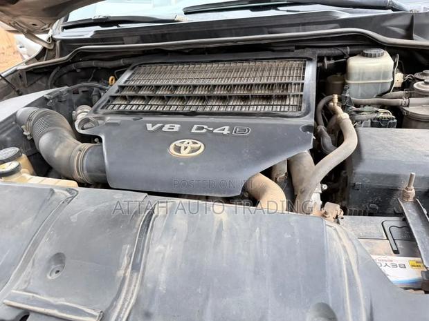 Toyota Land Cruiser 2013 Silver