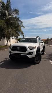 Toyota Tacoma 2017 White for sale