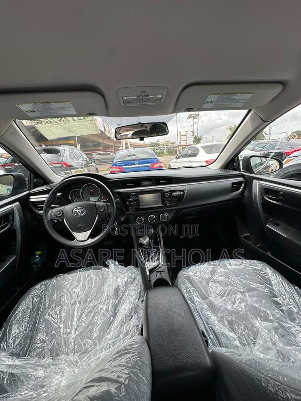 Toyota Corolla 2016 Black