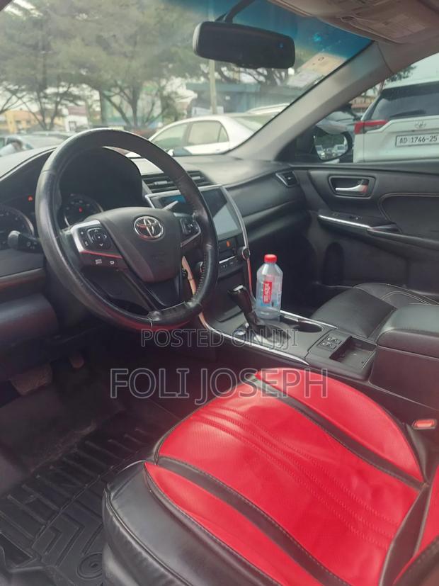 Toyota Camry XLE 4dr Sedan (2.5L 4cyl 6A) 2015 White