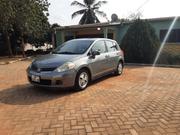 Nissan Versa 1.8 S Hatchback 2011 Gray for sale
