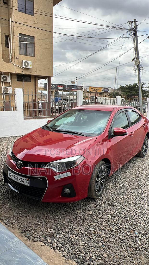 Toyota Corolla S 4dr Sedan (1.8L 4cyl CVT) 2016 Red