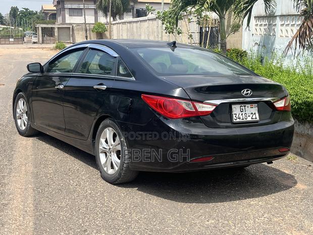 Hyundai Sonata Limited Sedan FWD (2.4L 4cyl 6A) 2012 Black