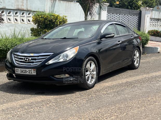 Hyundai Sonata Limited Sedan FWD (2.4L 4cyl 6A) 2012 Black