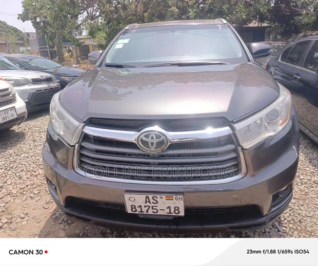 Toyota Highlander Limited 3.5l 4WD 2013 Gray