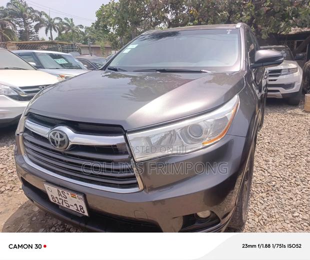 Toyota Highlander Limited 3.5l 4WD 2013 Gray