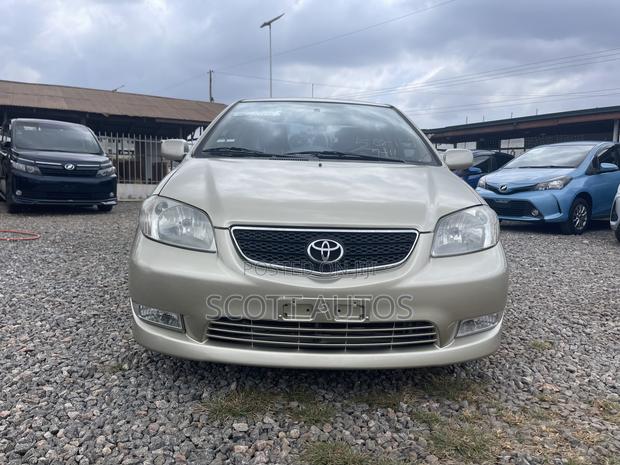 Toyota Vios 2010 Gold