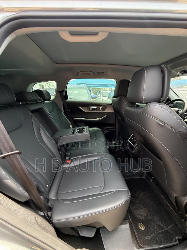 New Chery Tiggo 8 2023 Gray