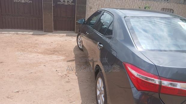 Toyota Corolla L 4dr Sedan (1.8L 4cyl 4A) 2015 Black