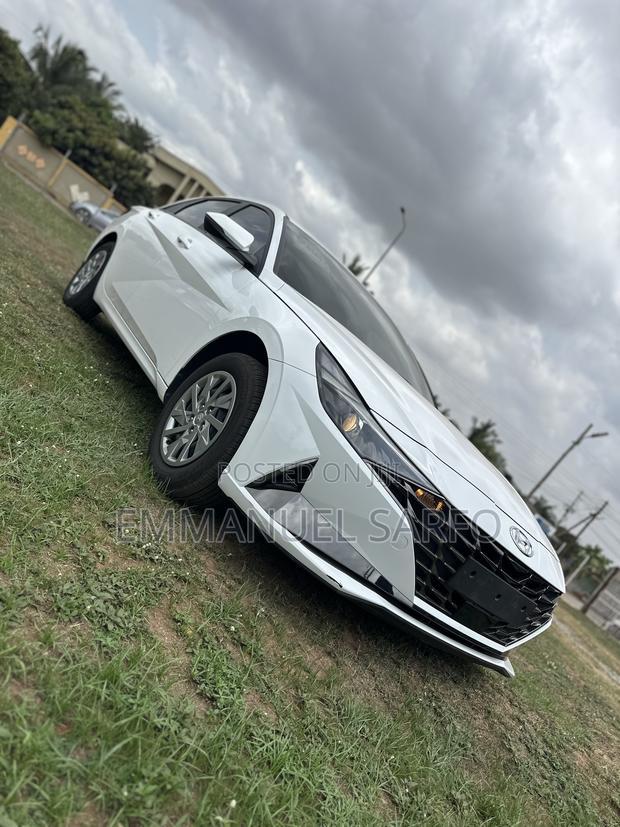 Hyundai Avante 2020 White