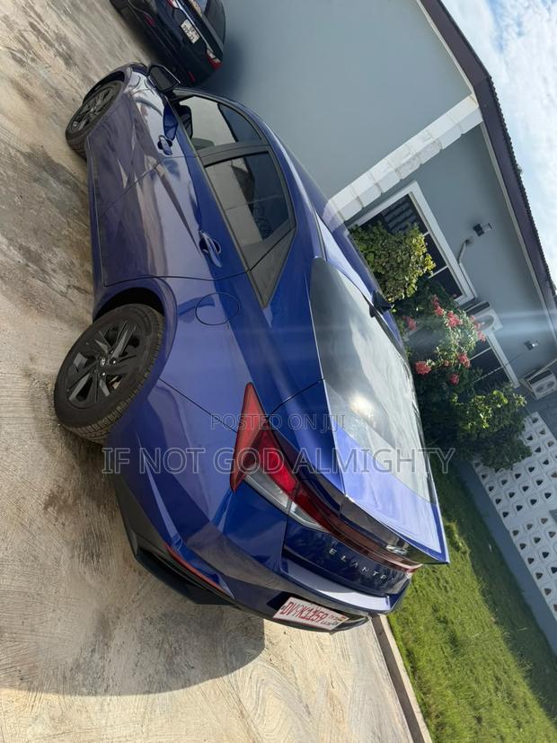 Hyundai Elantra SEL 2022 Blue