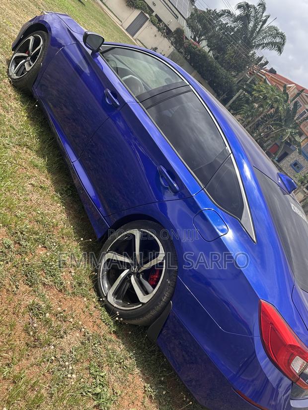 Honda Accord Sport (2.0L 4cyl Turbo 10A) 2019 Blue