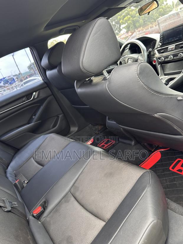 Honda Accord Sport (2.0L 4cyl Turbo 10A) 2019 Blue