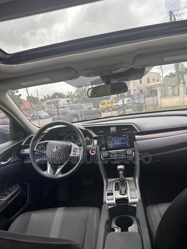 Honda Civic EX-L 2021 Gray