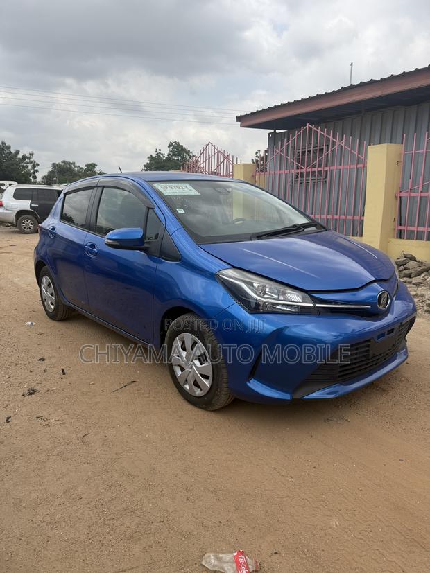 Toyota Vitz 2015 Blue