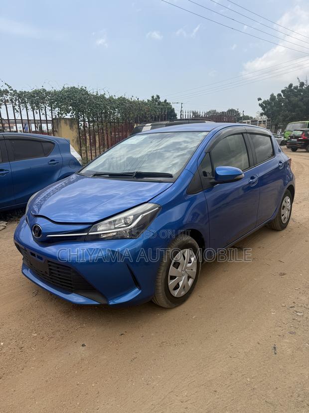Toyota Vitz 2015 Blue