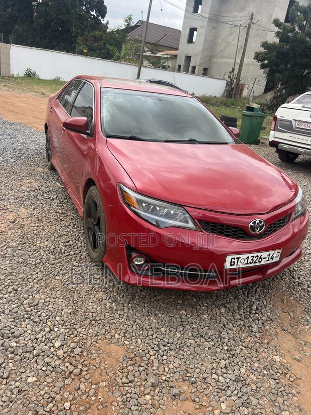 Toyota Camry SE 4dr Sedan (2.5L 4cyl 6A) 2013 Red