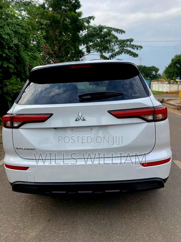 Mitsubishi Outlander SEL 2022 White