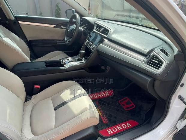 Honda Civic 2017 White