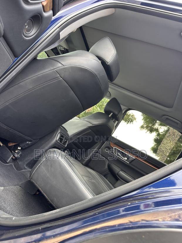 Honda CR-V Touring AWD 2019 Blue
