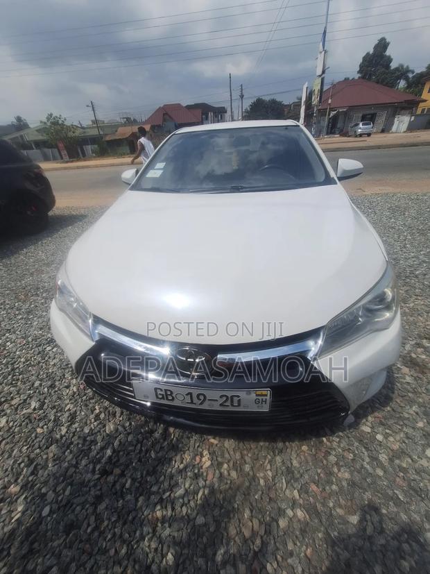 Toyota Camry 2017 White