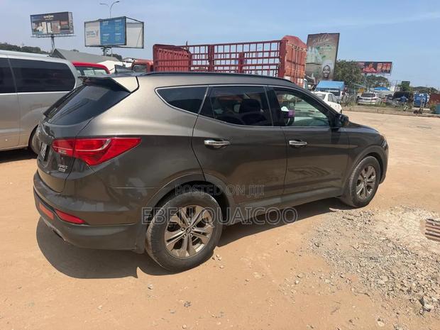 Hyundai Santa Fe 2015 Gray