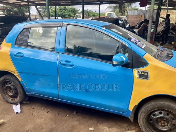 Toyota Vitz 1.3 FWD 5dr 2019 Blue